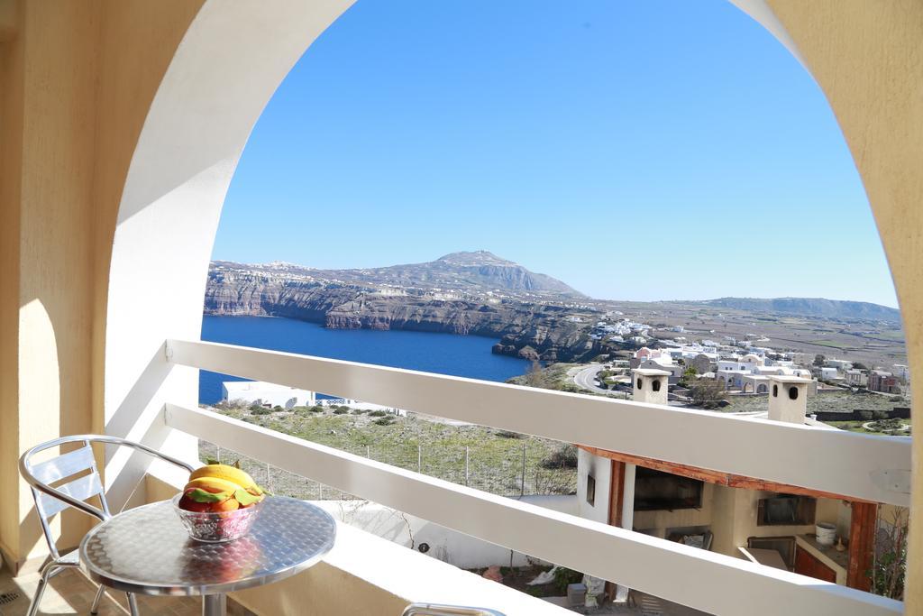 Akrotiri Apartments Екстер'єр фото