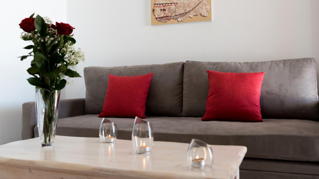 Akrotiri Apartments Екстер'єр фото