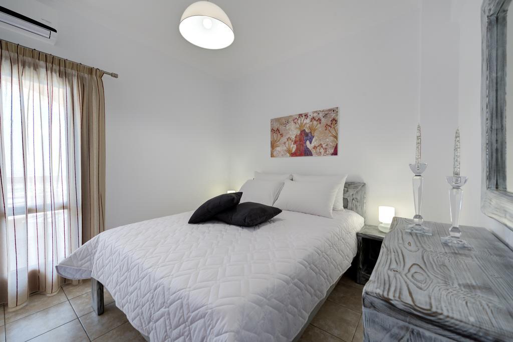 Akrotiri Apartments Екстер'єр фото
