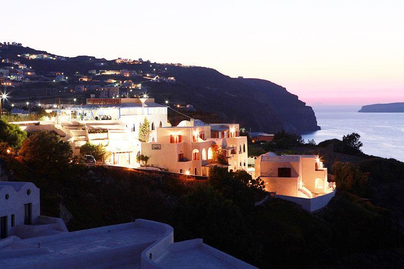 Akrotiri Apartments Екстер'єр фото
