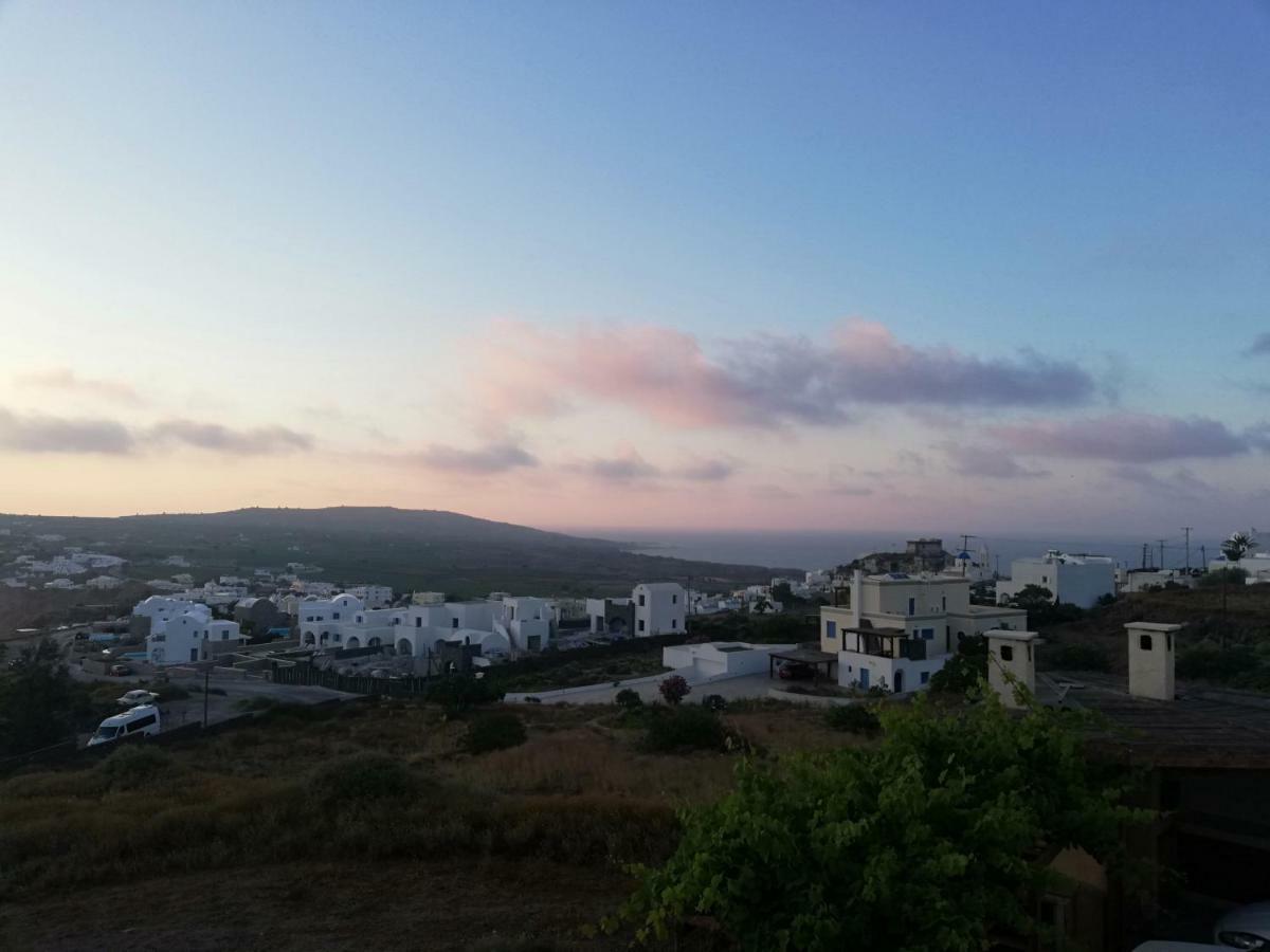 Akrotiri Apartments Екстер'єр фото