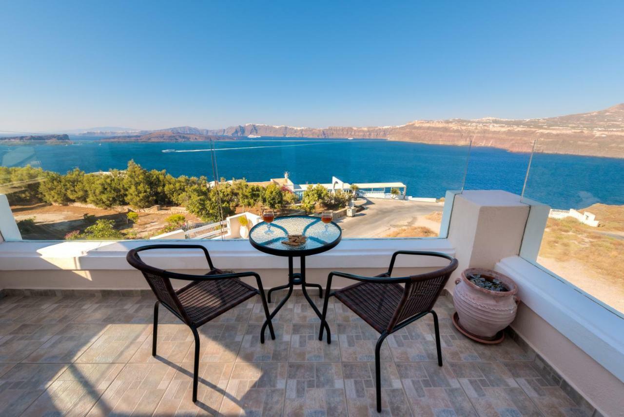 Akrotiri Apartments Екстер'єр фото